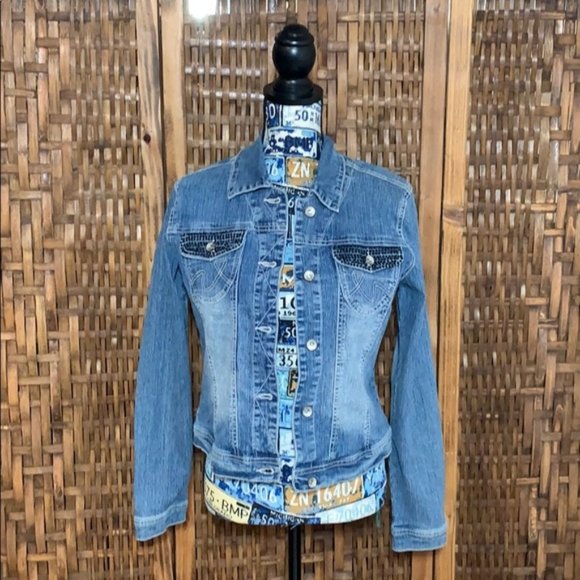 blue point Jackets & Blazers - NWT Women's Fitted Sparkle Studded Denim Jacket